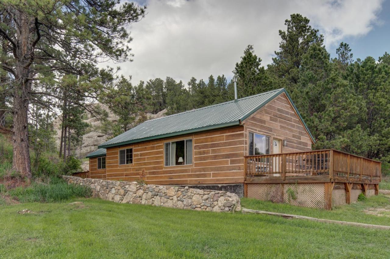 Rock Crest Lodge & Cabins Къстър Екстериор снимка