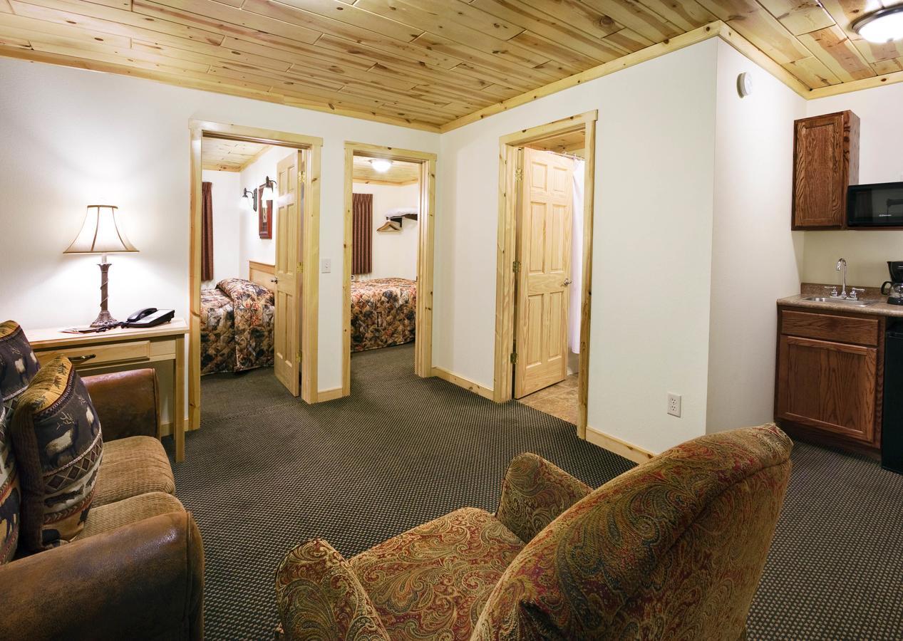 Rock Crest Lodge & Cabins Къстър Екстериор снимка