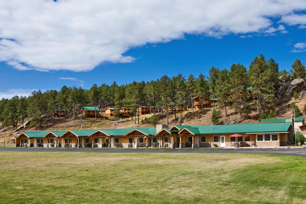 Rock Crest Lodge & Cabins Къстър Екстериор снимка