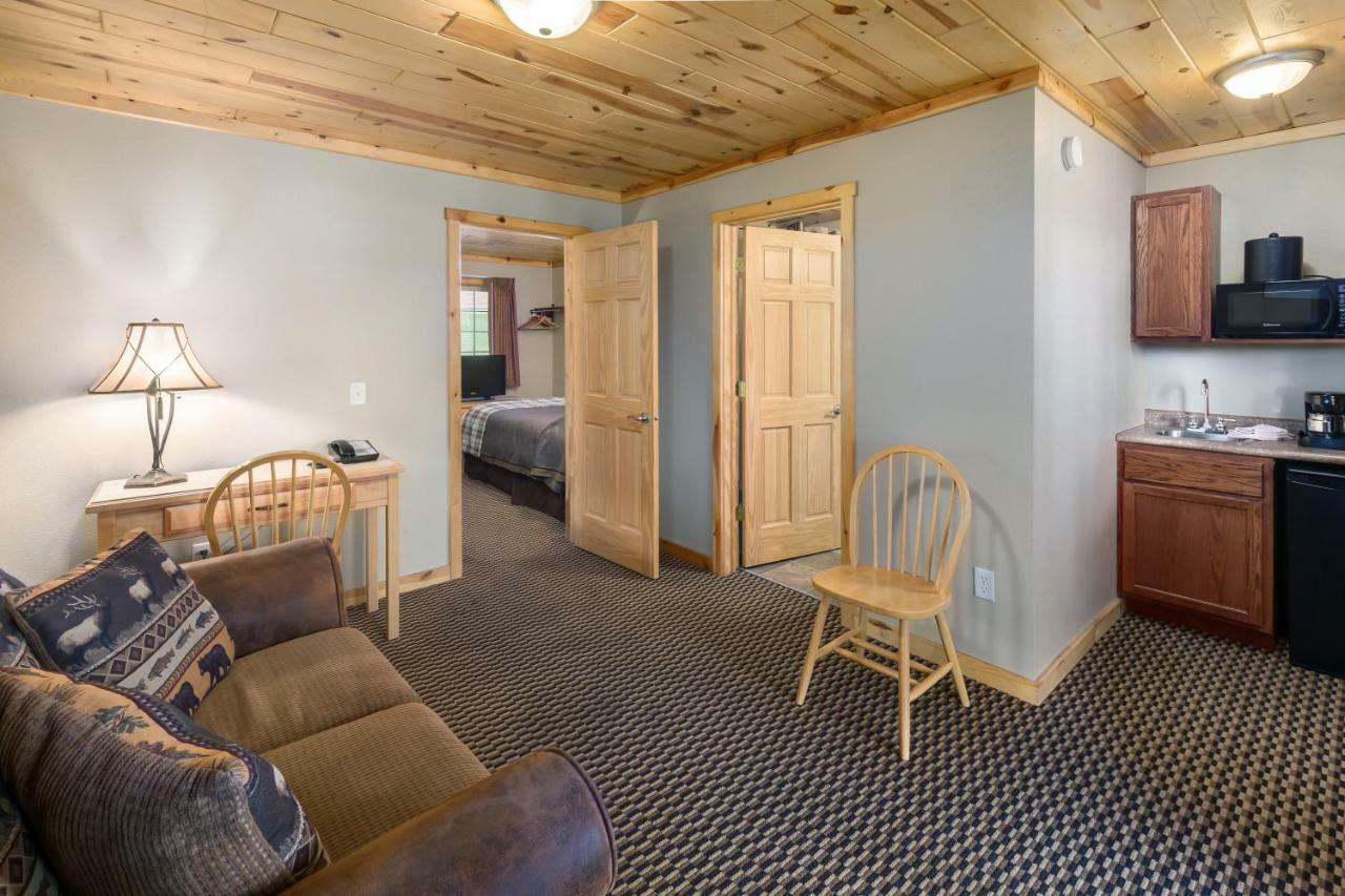 Rock Crest Lodge & Cabins Къстър Екстериор снимка